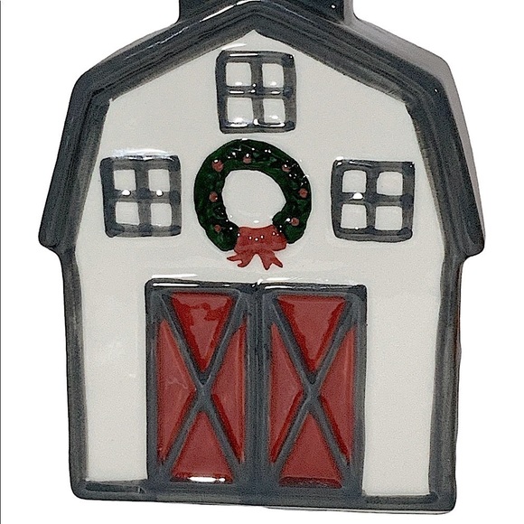 Christmas Soap Lotion Dispenser Barn Wreath Ceramic Hand Painted Grey Red White - Picture 4 of 16
